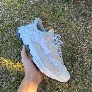 Adidas Ozweego "Triple White"